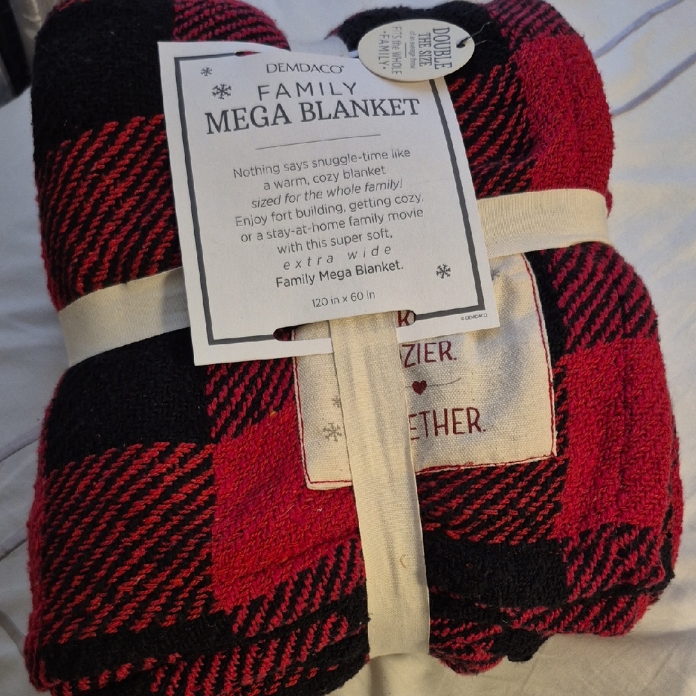Red & Black Buffalo Check Family Throw
